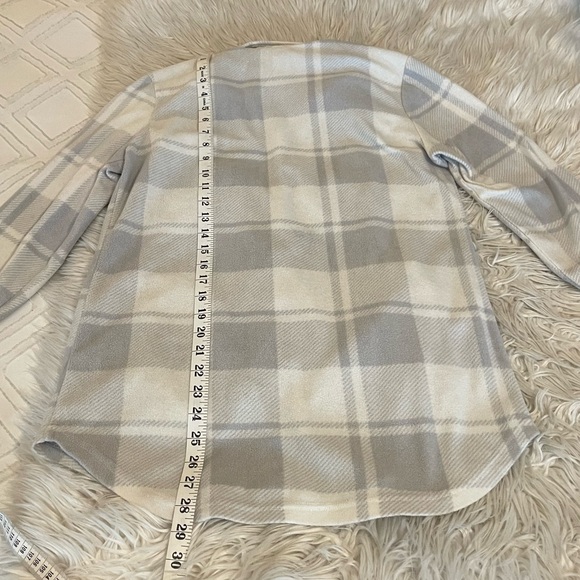 Fleece | Plaid | Shacket | Gray & Cream - Picture 13 of 14